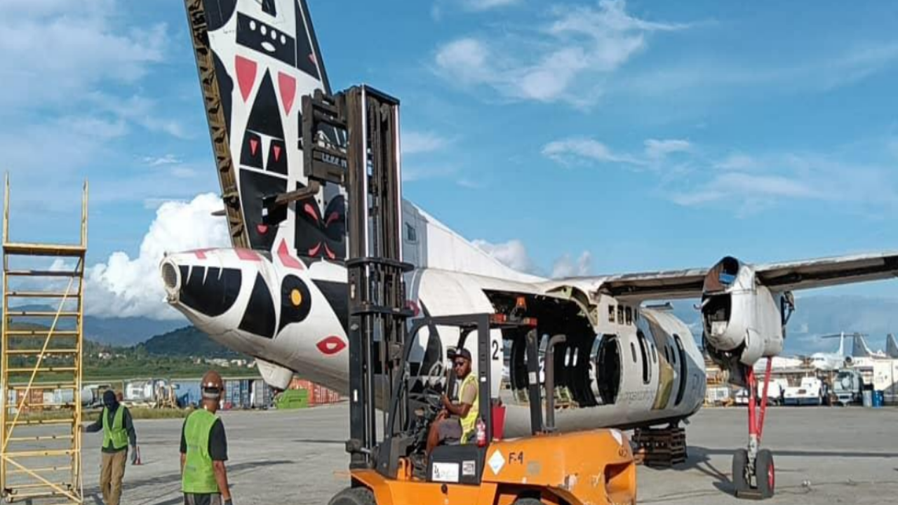 PNG DHC8 On-Site Part Out — 2