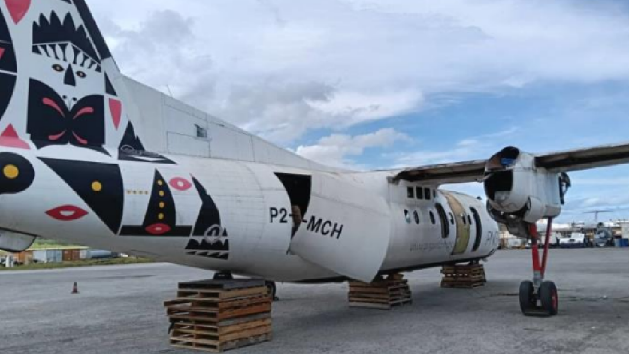 PNG DHC8 On-Site Part Out — 5